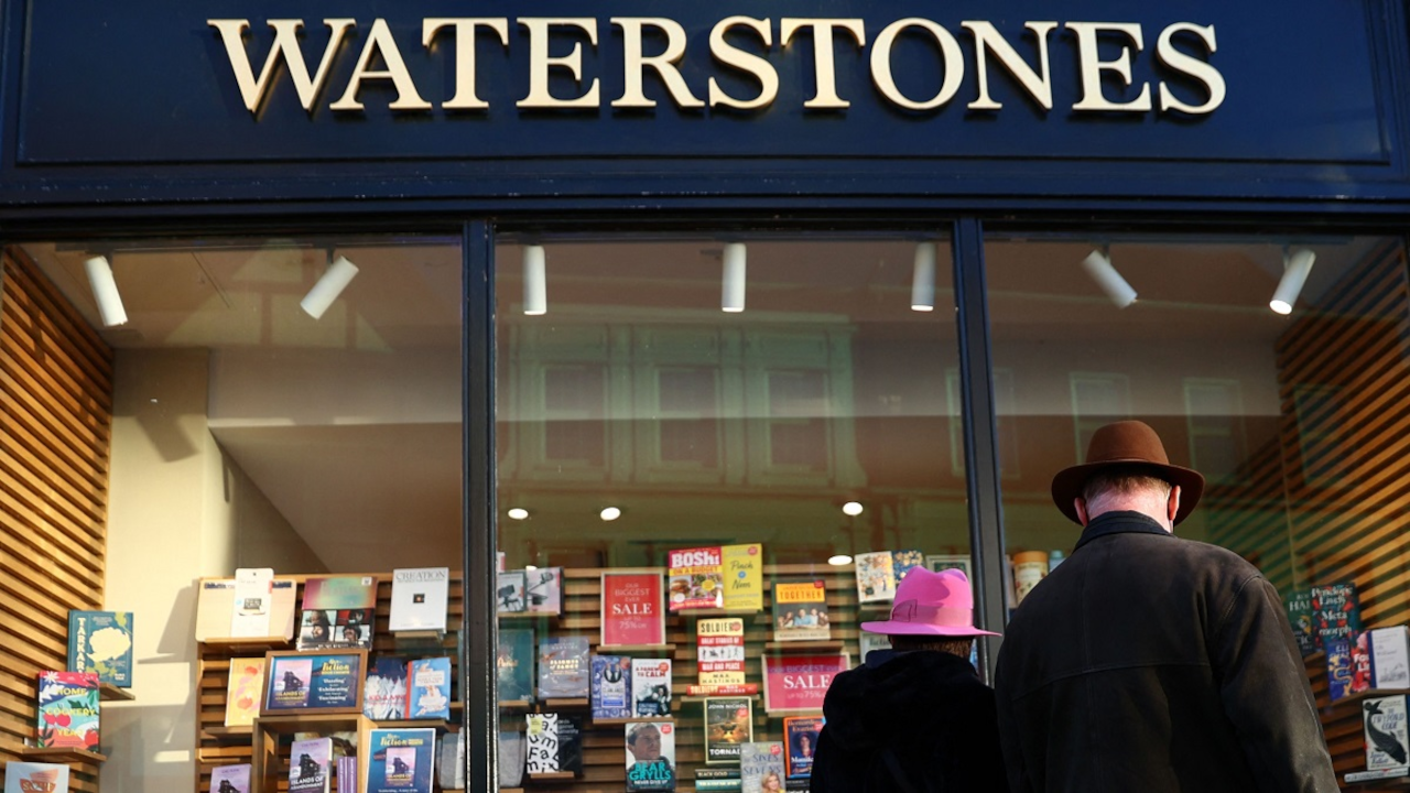 Waterstones £10 Gift Card UK, 14.92 usd