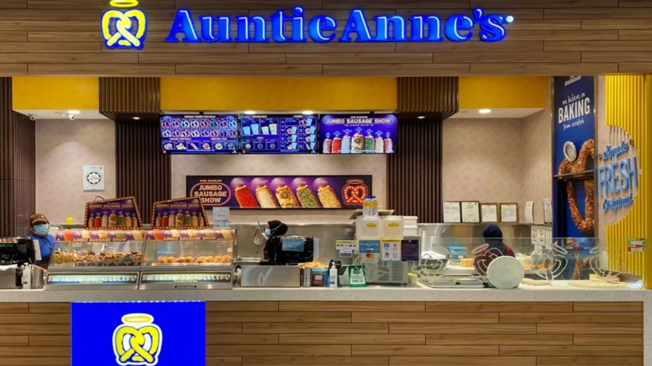 Auntie Anne's $5 Gift Card US, 5.99 usd